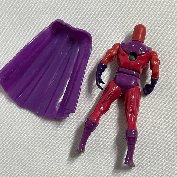 Vintage 1994 Marvel 3” die cast XMen Magneto posable figure some wear on paint - Picture 3 of 5